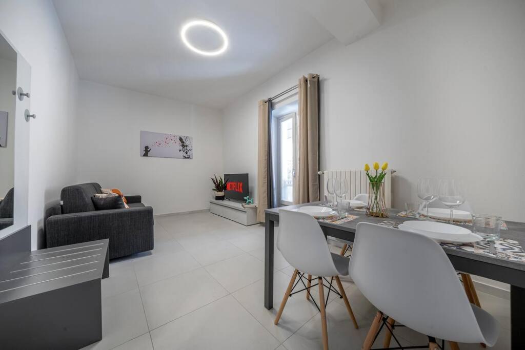 Rua Muro Piano Nobile Family โมดินา ภายนอก รูปภาพ